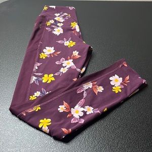 VICTORIA Secret Pink ultimate leggings - burgundy, floral, pink, pockets, yoga